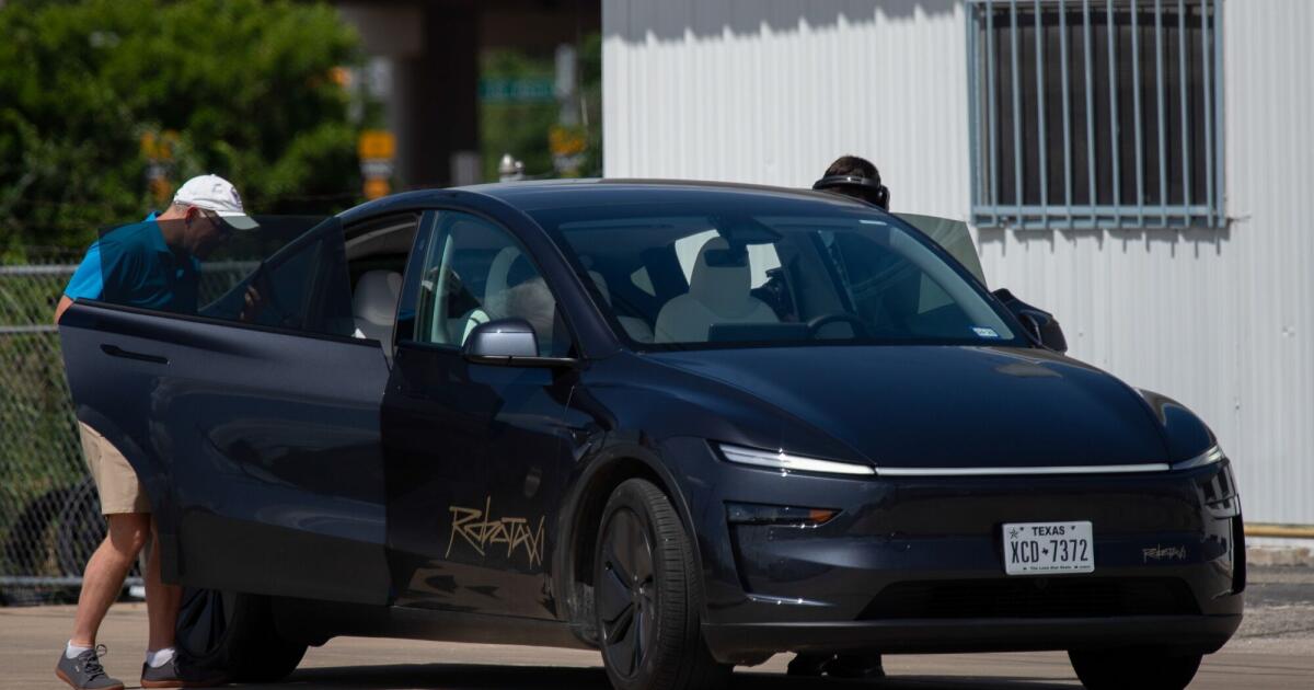 Tesla robotaxis stall as Musk’s self-driving hype hits real-world traffic