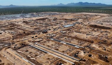 Worries over water as a giant data center moves into the New Mexico desert