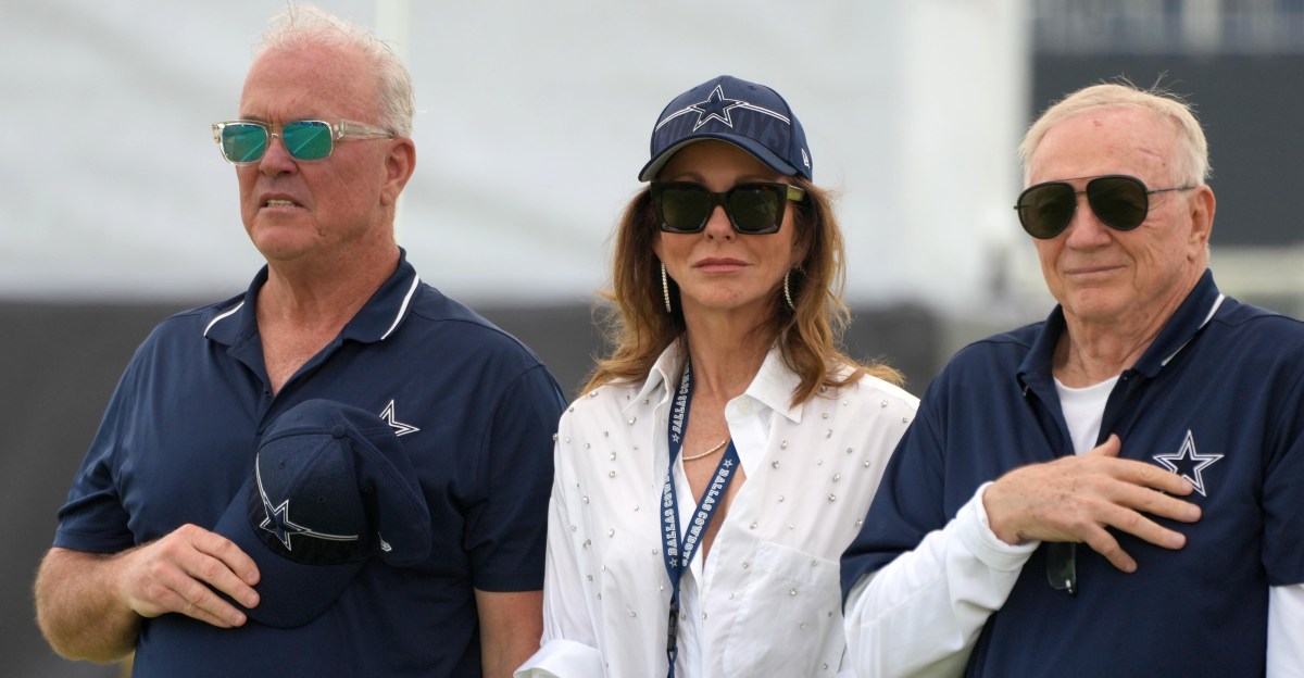 Dallas Cowboys franchise: One visionary Jones has beaten the drought