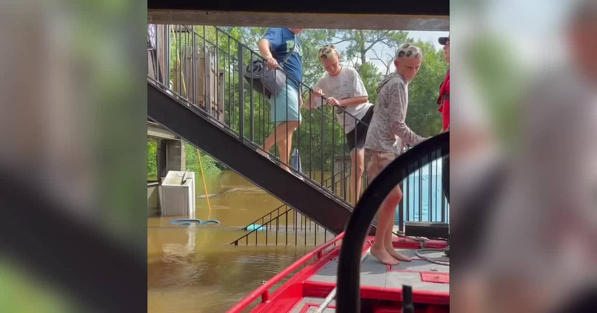 Cajun Navy rescues North Texas youth baseball team in Mississippi