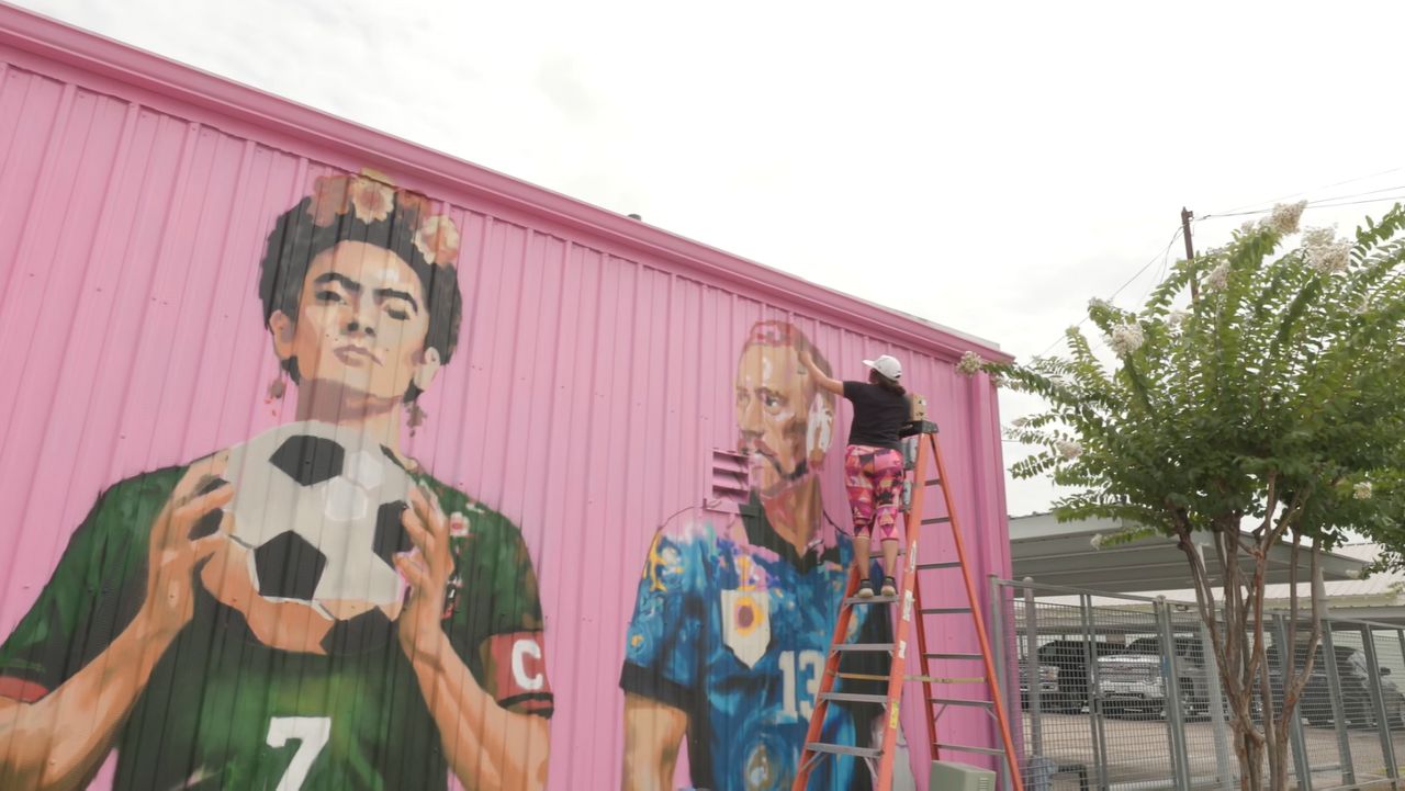 Houston artist creates mural for 2026 World Cup