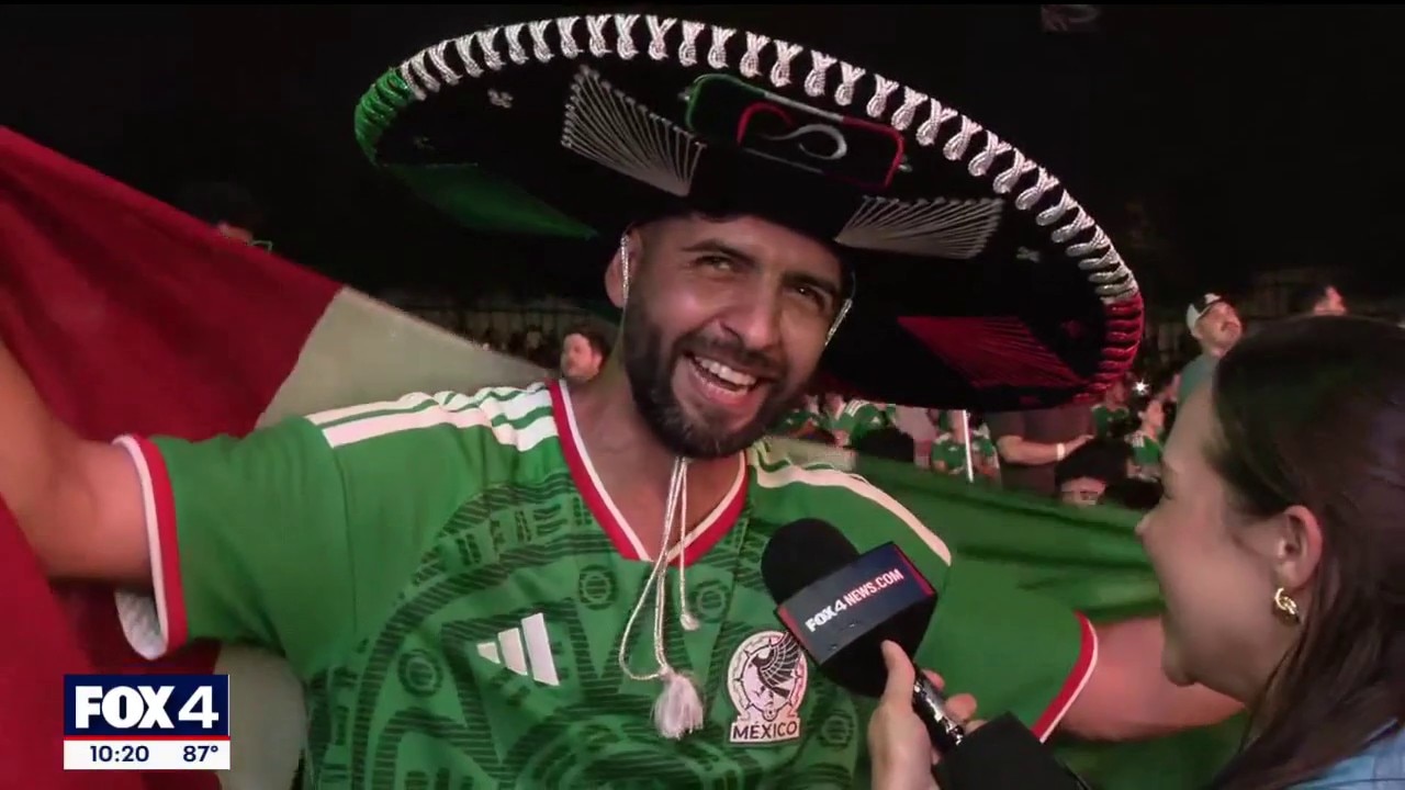Mexico fans celebrate group stage sweep at FIFA Fan Fest