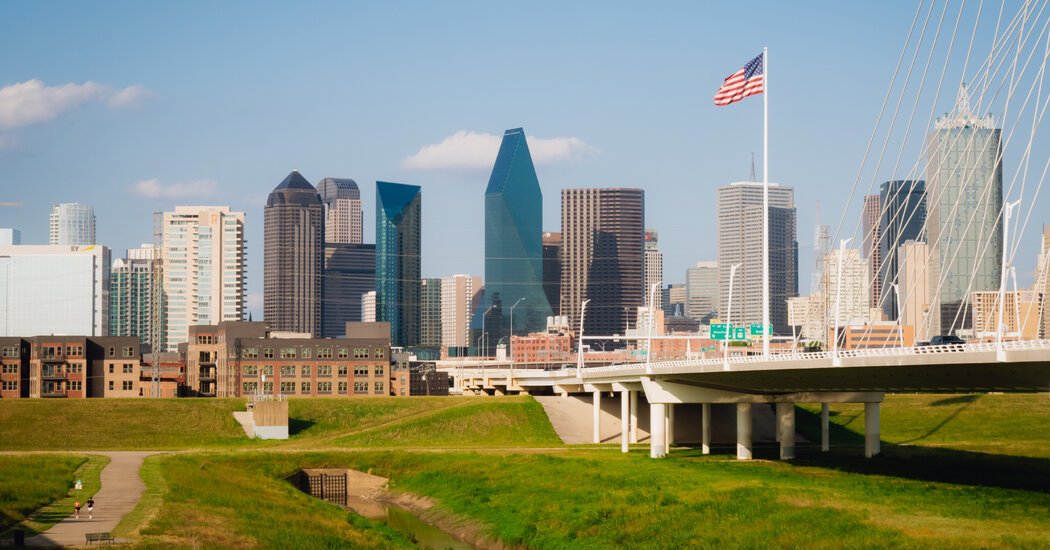 Trump Announces Republican Midterm Convention in Dallas, Texas