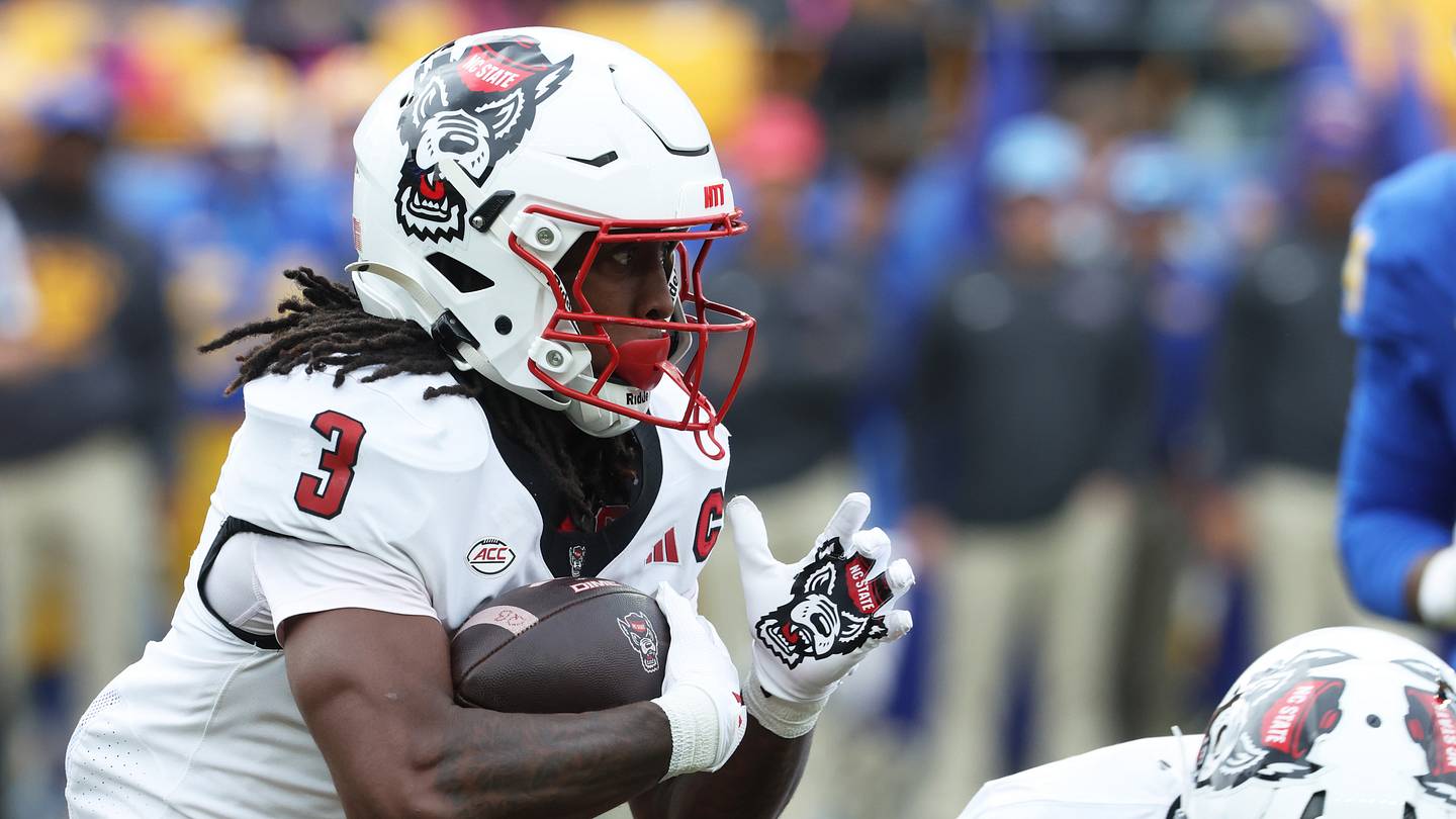 Why Texas' Running Back Room Will Be Better Than Last Year's