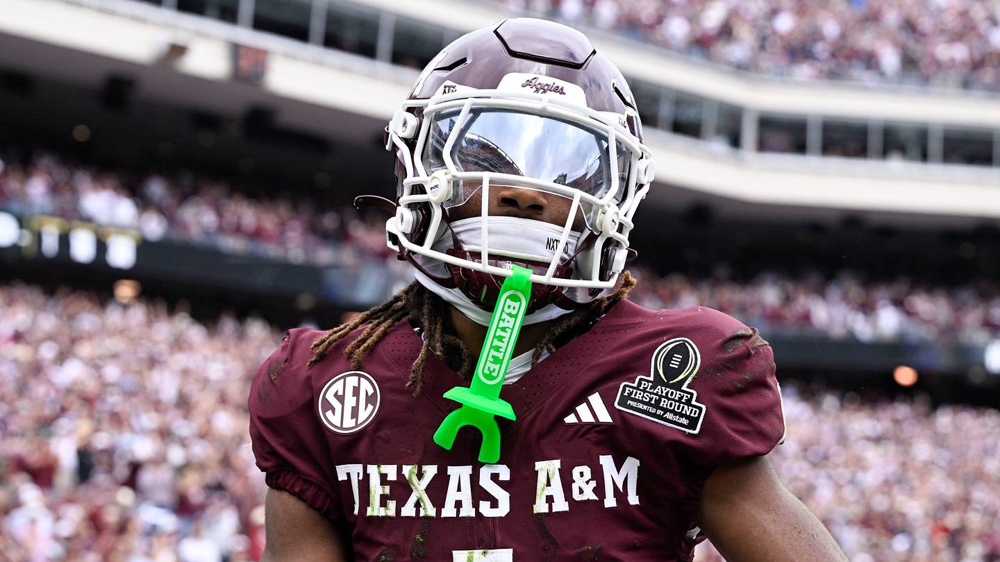 Mike Elko Makes Bold Statement About Texas A&M WR Mario Craver's Potential