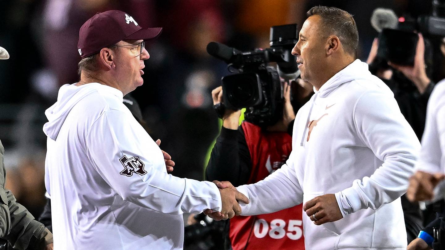 Steve Sarkisian Strongly Rejects Stadium Jumbotron Trolling of Texas A&M, Mike Elko