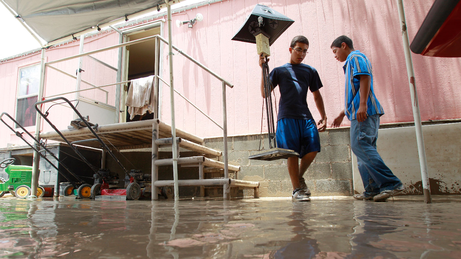 In flood-prone areas on the Texas-Mexico border, predatory loans are a problem » Yale Climate Connections