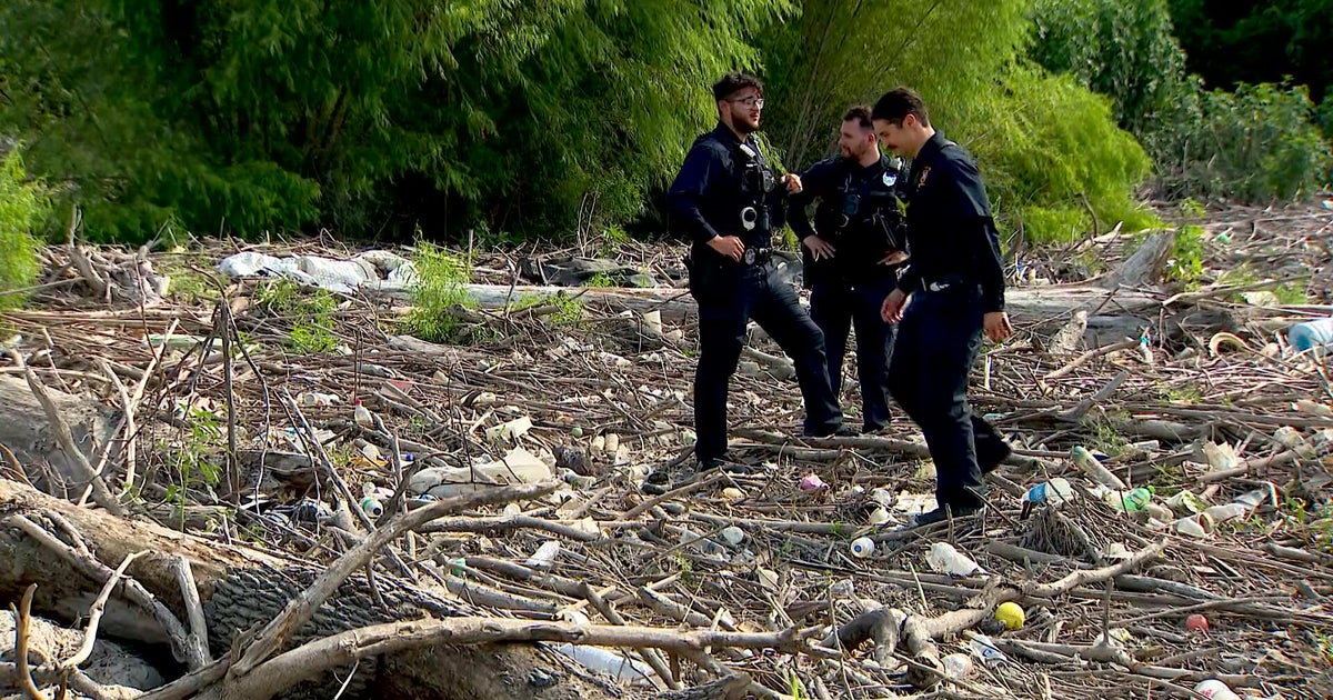 Dallas police officers, paramedics recall saving woman stuck in a ravine for days; "It was definitely a miracle"