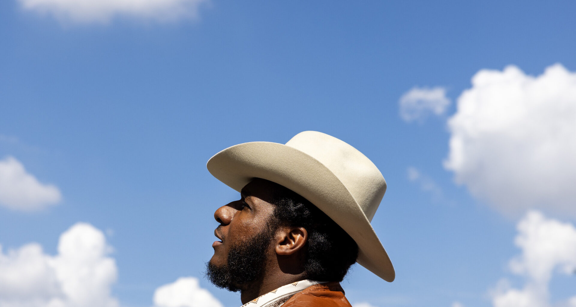 Fort Worth’s Leon Bridges announces new album ‘Happiness Anytime’