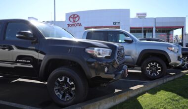 Toyota to spend $3.6 billion to move Tacoma truck from Mexico to U.S.