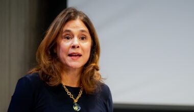 Dallas Fed President Logan calls for 'modestly' higher interest rates