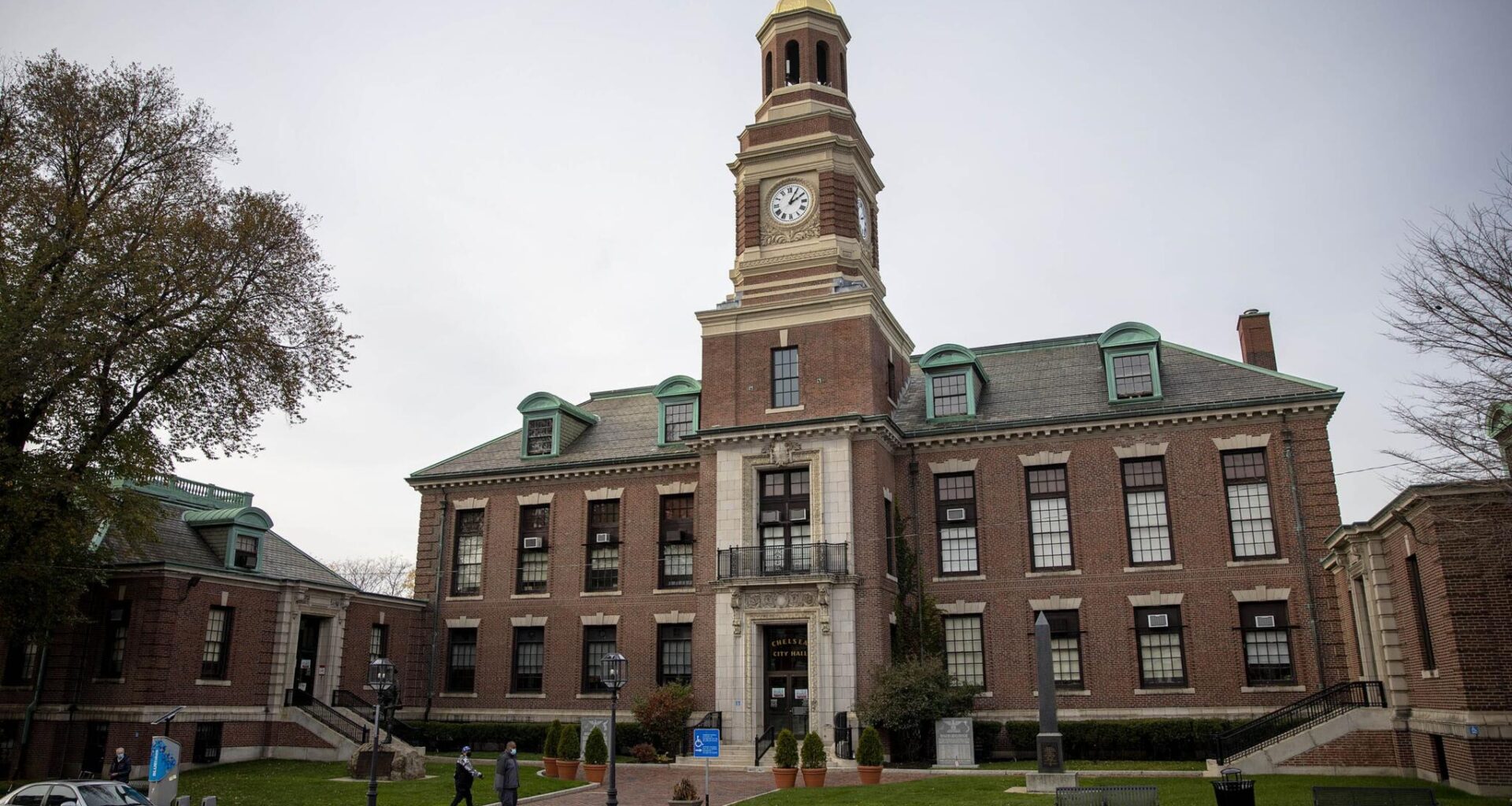 Chelsea City Hall. (Robin Lubbock/WBUR)