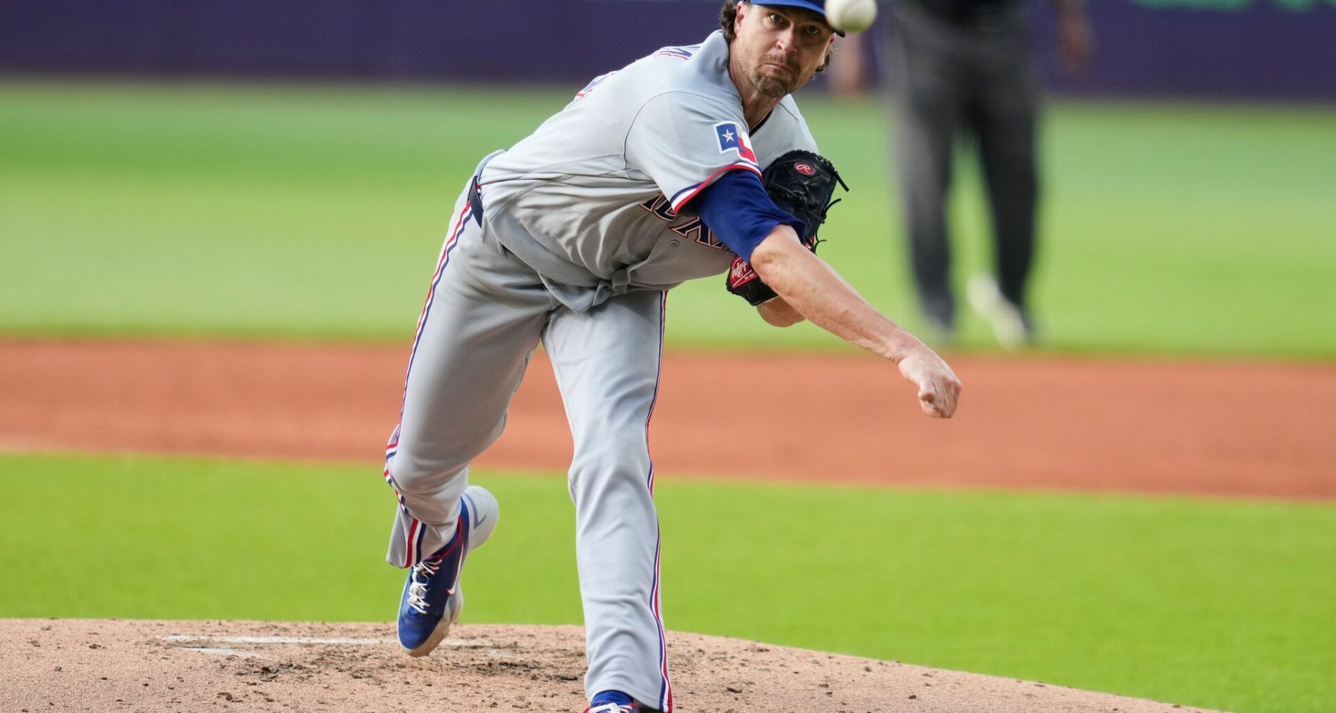 Jacob deGrom dominant for 7 innings, streaking Rangers get gift run in 4-2 win over Guardians