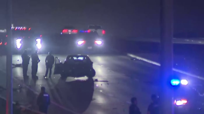 1 dead, 2 detained after stolen vehicle chase ends in crash on Highway 6 in west Houston