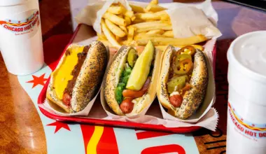 San Antonio's ‘Chicago Hot Dogs’ fires up grill for its biggest month
