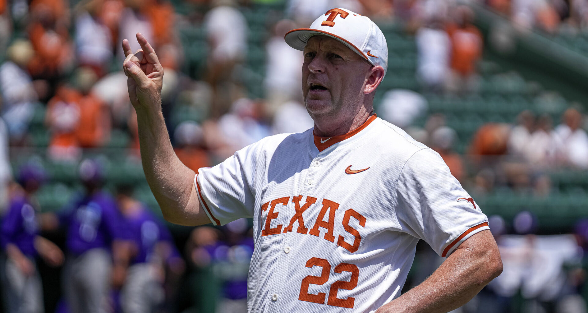 Jim Schlossnagle hires new Texas coaches Caleb Longley, Jake Marder