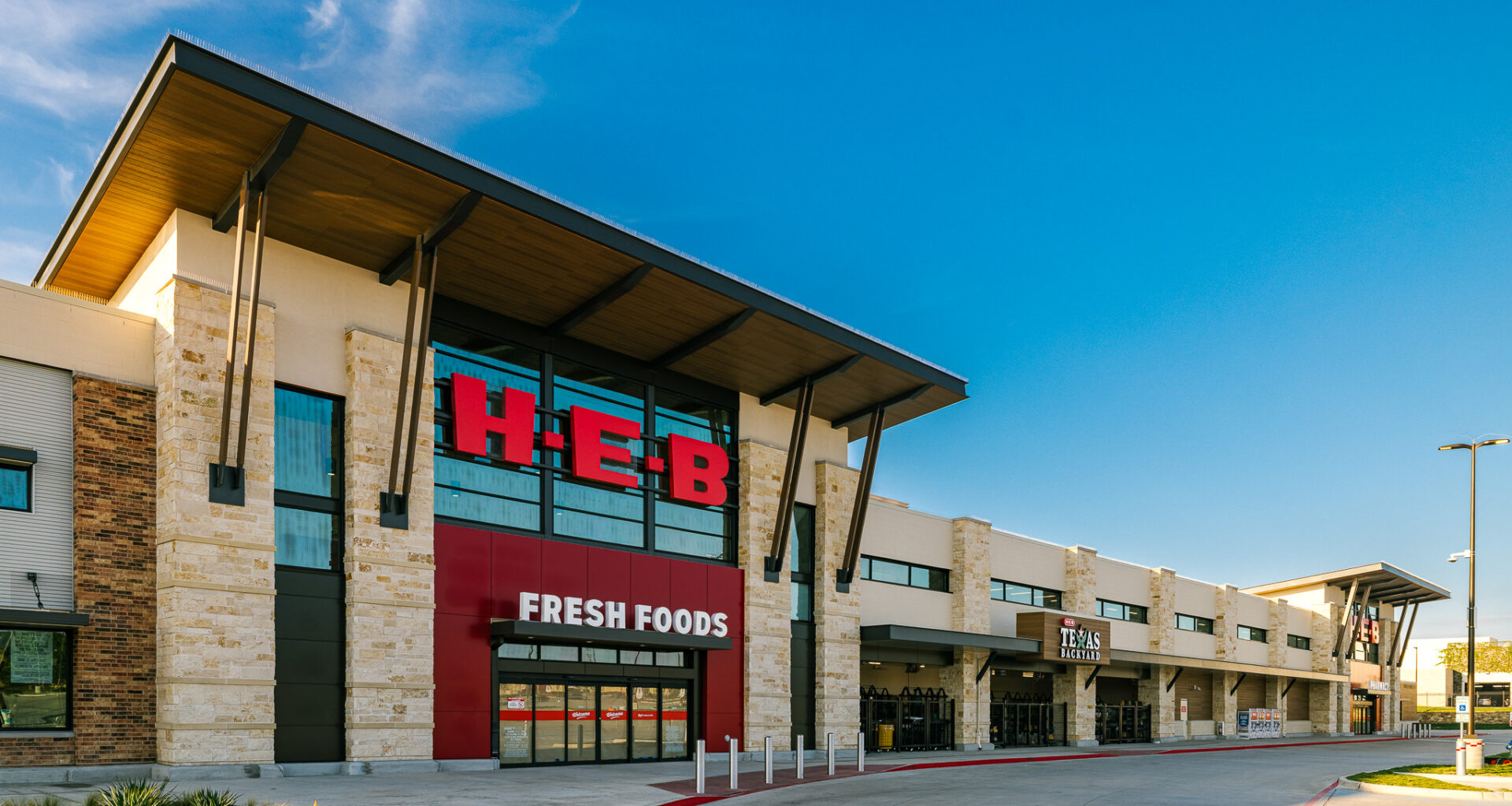 H-E-B curbside, delivery down in Texas