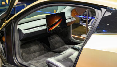 Tesla targets Texas for new Cybercab without steering wheel