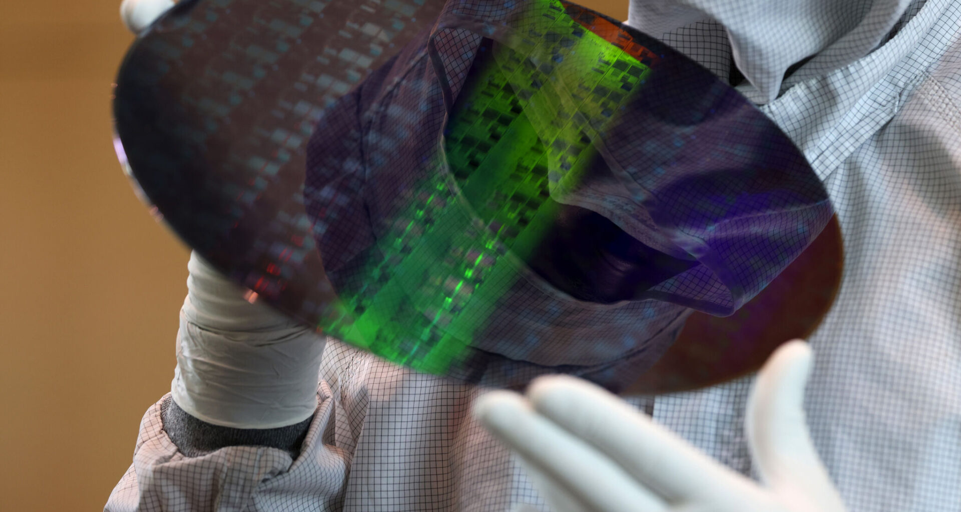 Texas awards $24M to a California tech company for a new D-FW facility