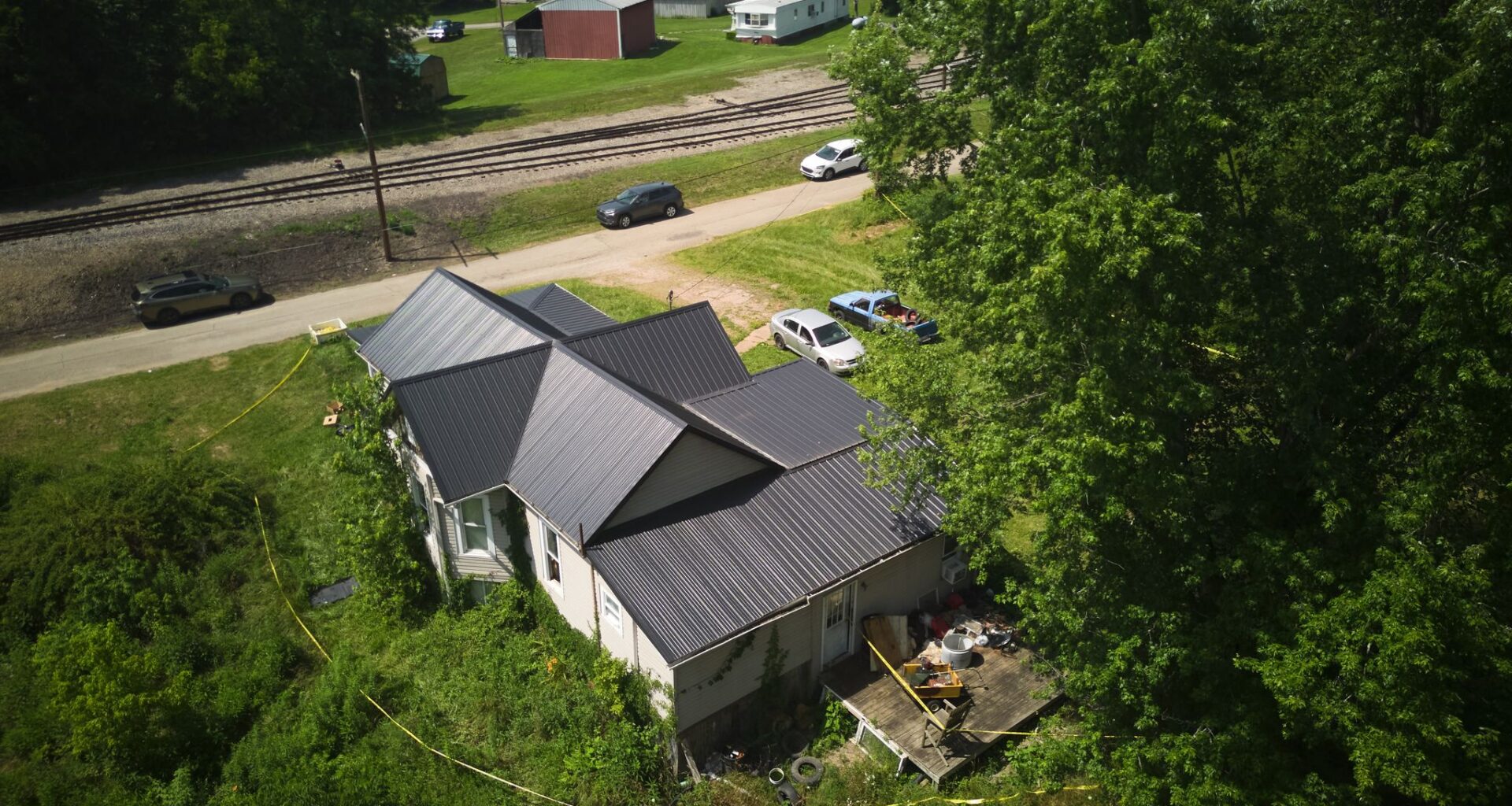 'Right under our nose and no one was there to help them.' 16 kids found in squalor shocks Ohio town