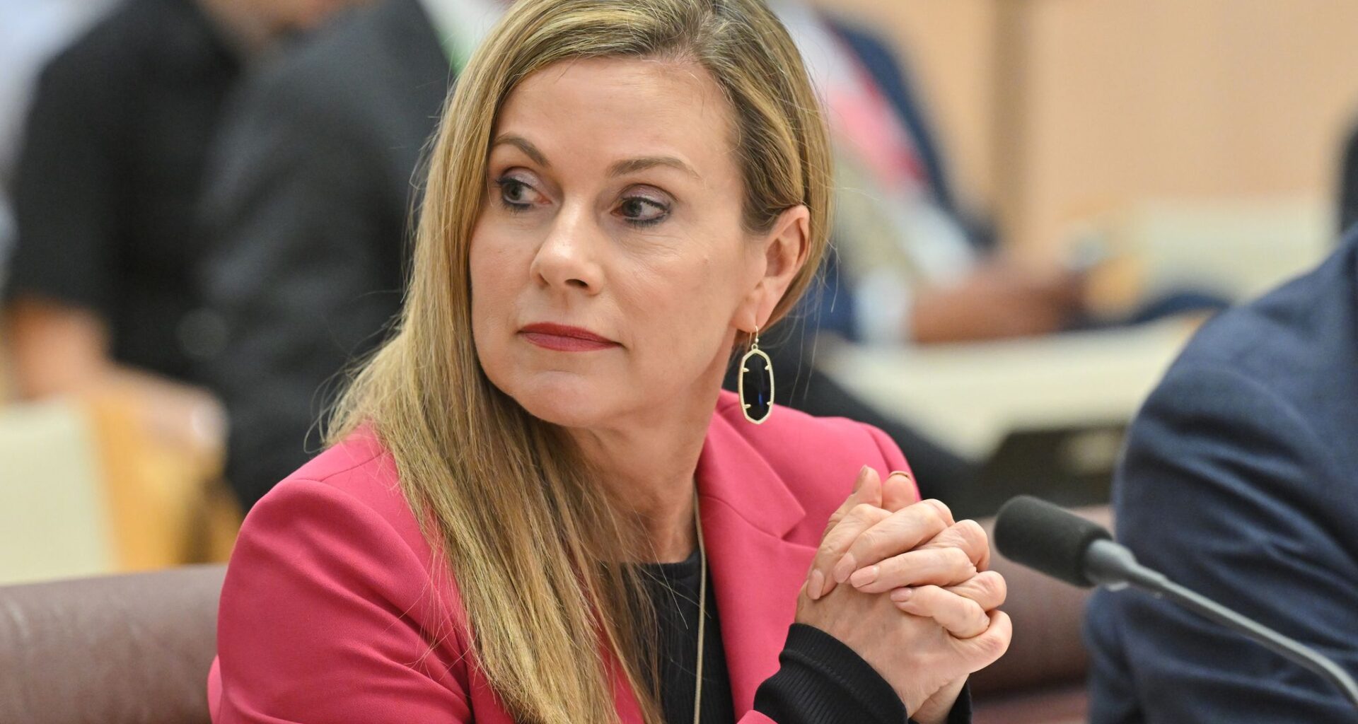 Australian prime minister condemns delay of changes to child social media ban