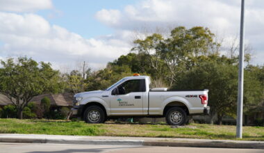 Can Texas HOAs ban work trucks from neighborhoods? What to know