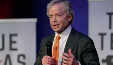How Greg Abbott and Don Huffines mended fences