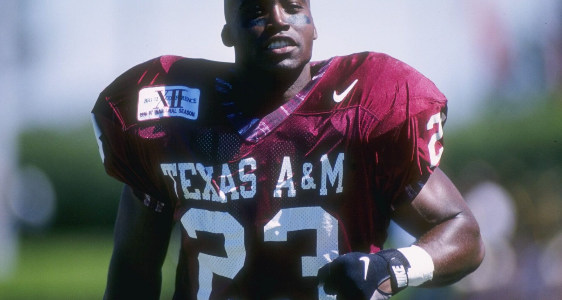 Former Texas A&M and Texans linebacker Keith Mitchell dies at age 51