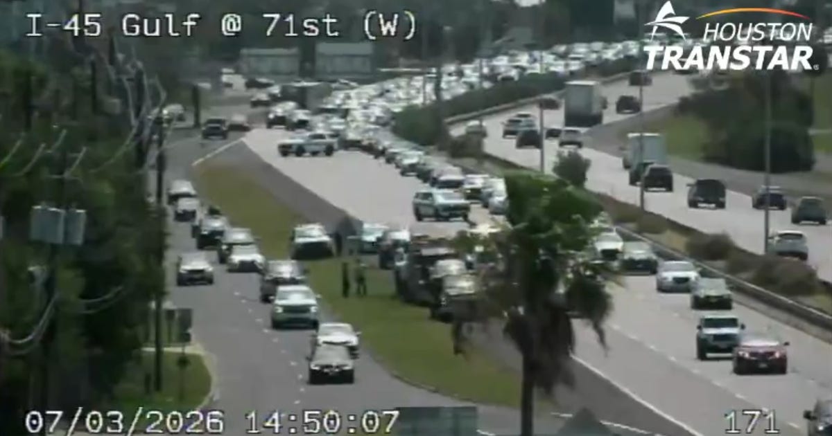 Galveston I-45 crash kills 1, injures others