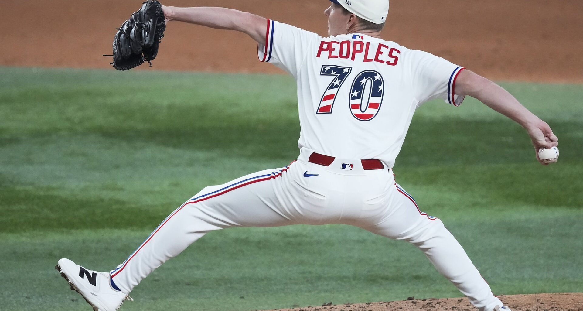 Peoples' 'impressive' debut the lone bright spot in Rangers' loss