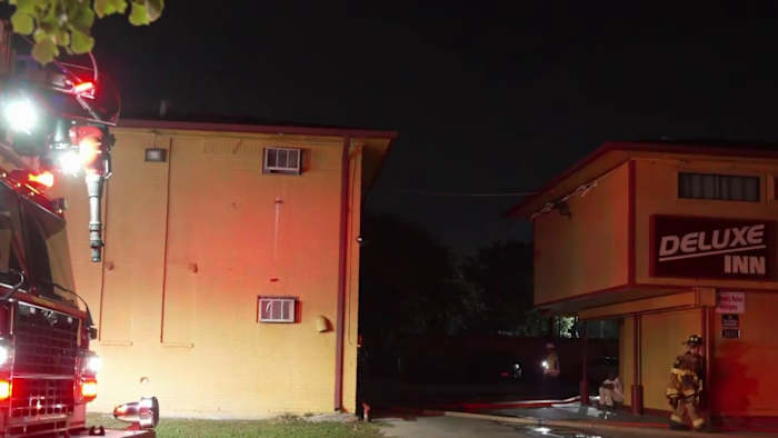 2 hospitalized after fire at south central Houston hotel