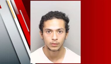 Affidavit: Man, 19, arrested in connection with robbery-turned-fatal shootout on Southwest Side