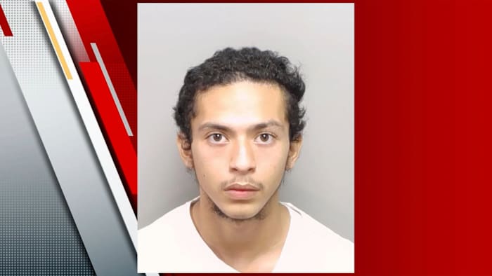 Affidavit: Man, 19, arrested in connection with robbery-turned-fatal shootout on Southwest Side