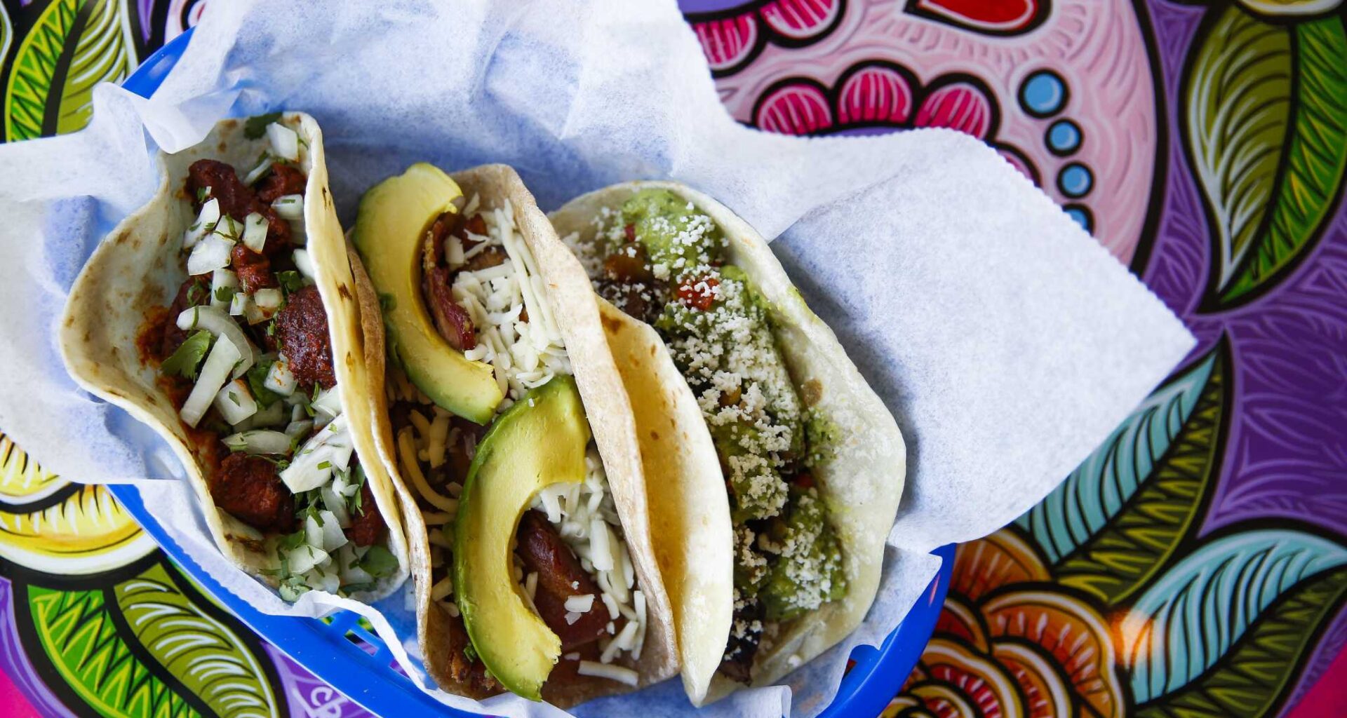 Texas Tacodeli worker says snakebite 911 call got him fired