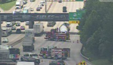 Traffic backup after 18-wheeler hits East Freeway bridge