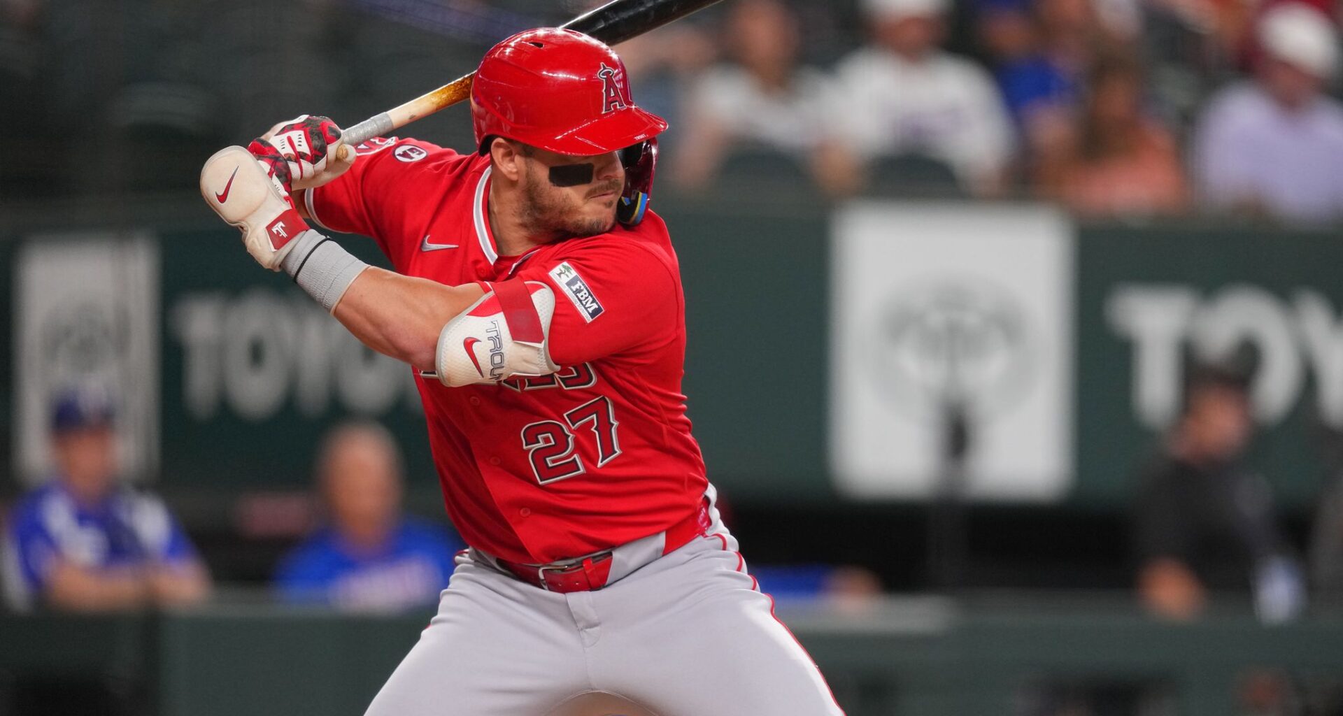 Trout homers in his return for the Angels from a hamstring strain after a 17-game absence