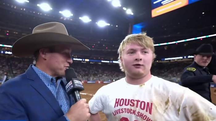 Klein Oak junior begins journey to raise first show heifer after winning Houston Rodeo calf scramble