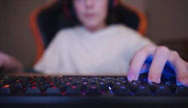 Cases involving violent extremists targeting kids online rose 300% in San Antonio in 2 years, FBI says