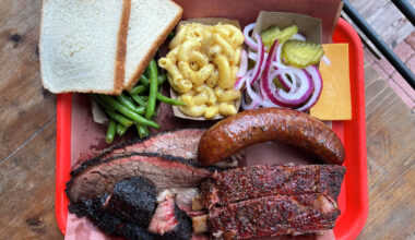 Texas' white-hot Terry Black's Barbecue sets Houston arrival
