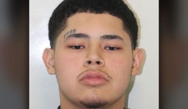 Man accused of killing 2 in Tennessee arrested at Texas border
