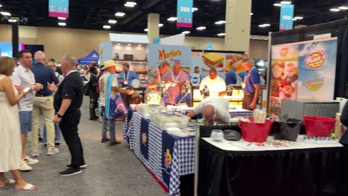 What bar, restaurant owners are learning at Texas Restaurant Show in San Antonio