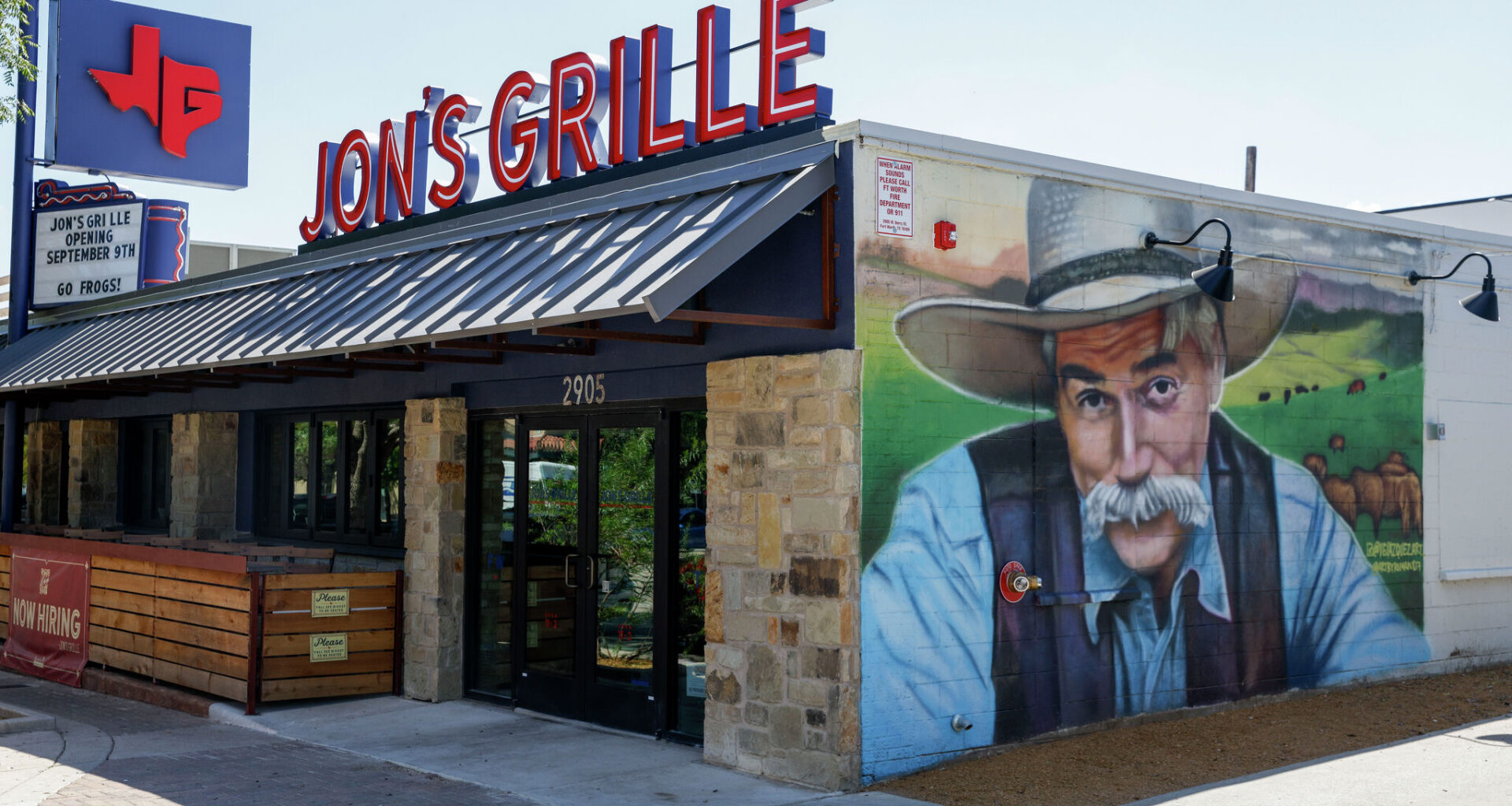 Texas chef makes 'difficult decision' to close restaurant