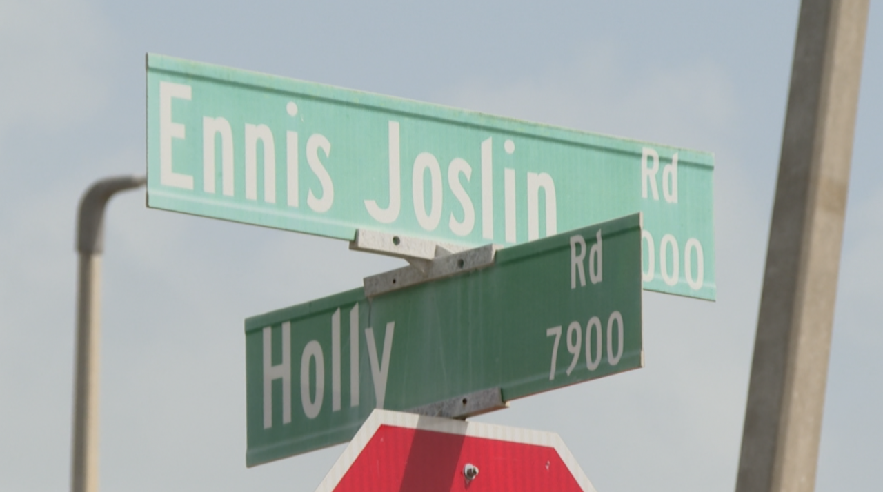 HOLLY RD
