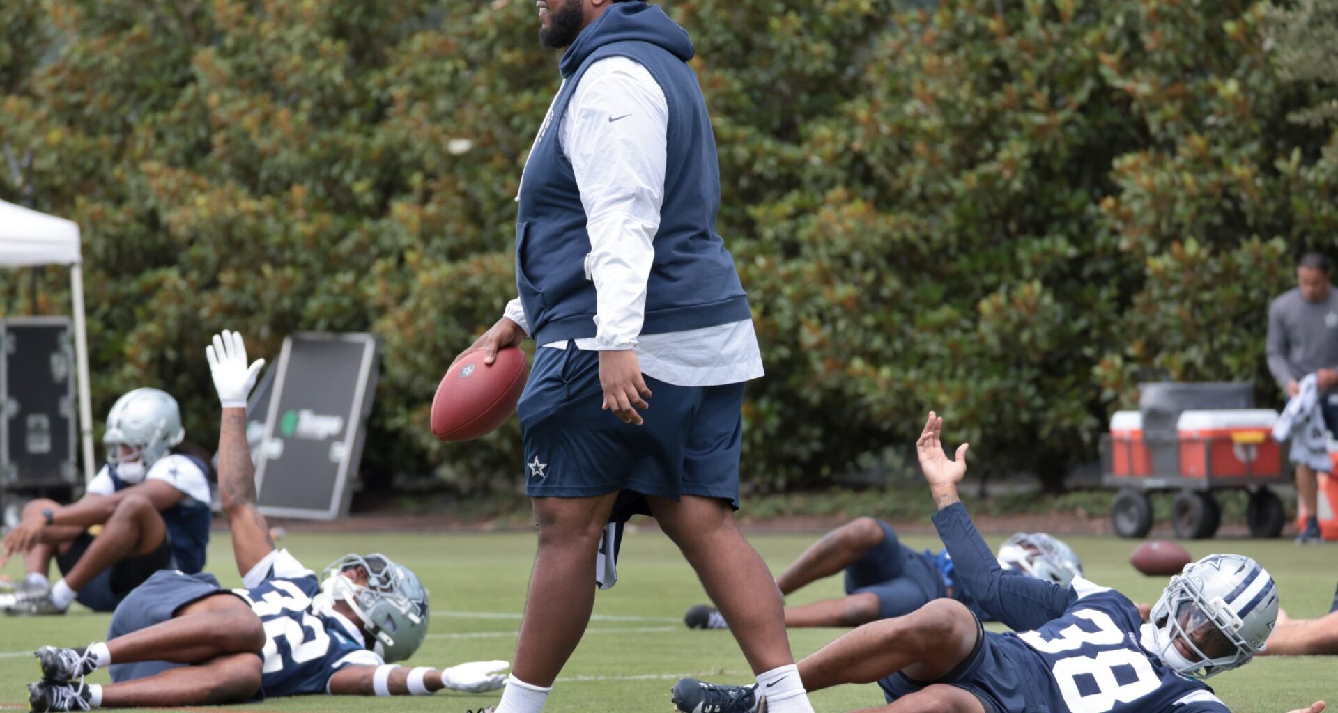 Cowboys hope new pass rush specialist BT Jordan brings more sacks