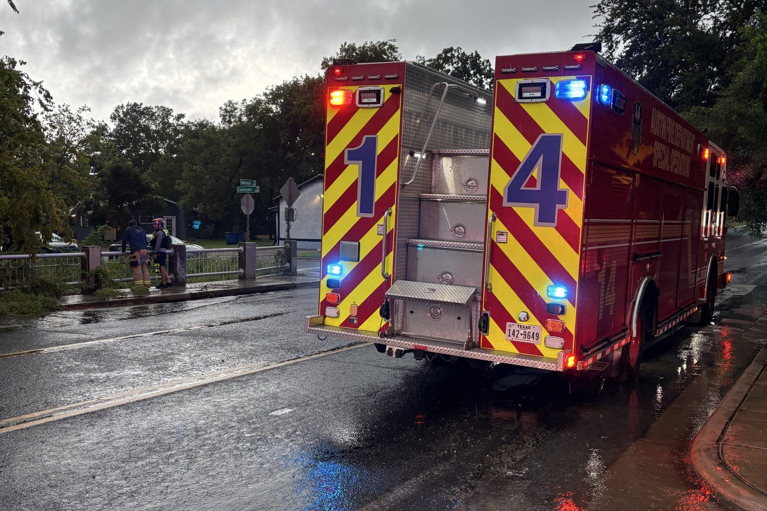 Heavy rain, flash floods spark water rescues in Central Texas