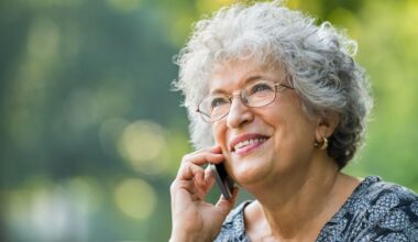 Arlington Police Offer Weekly Wellness Checks for Seniors