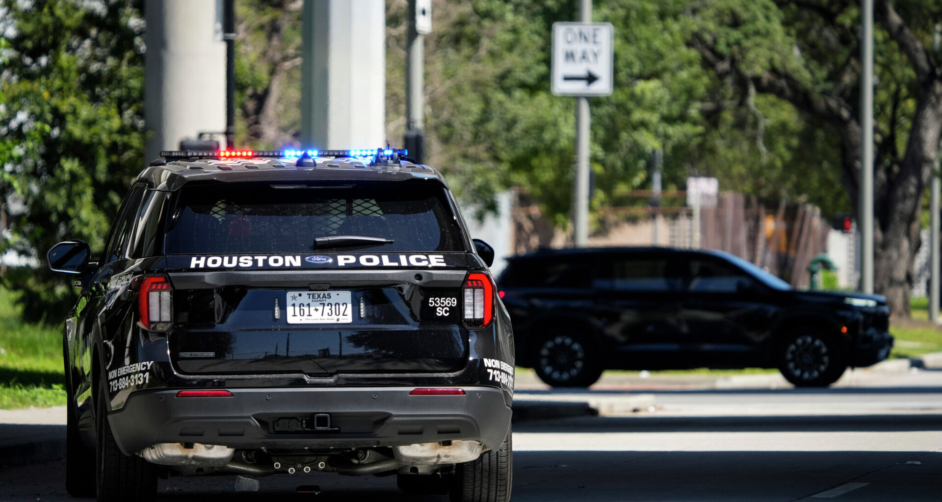Houston woman fights off sexual attack along White Oak Bayou