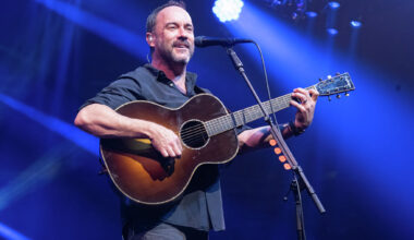 'You a--holes': Dave Matthews slams Houston ICE shooting in fiery rant