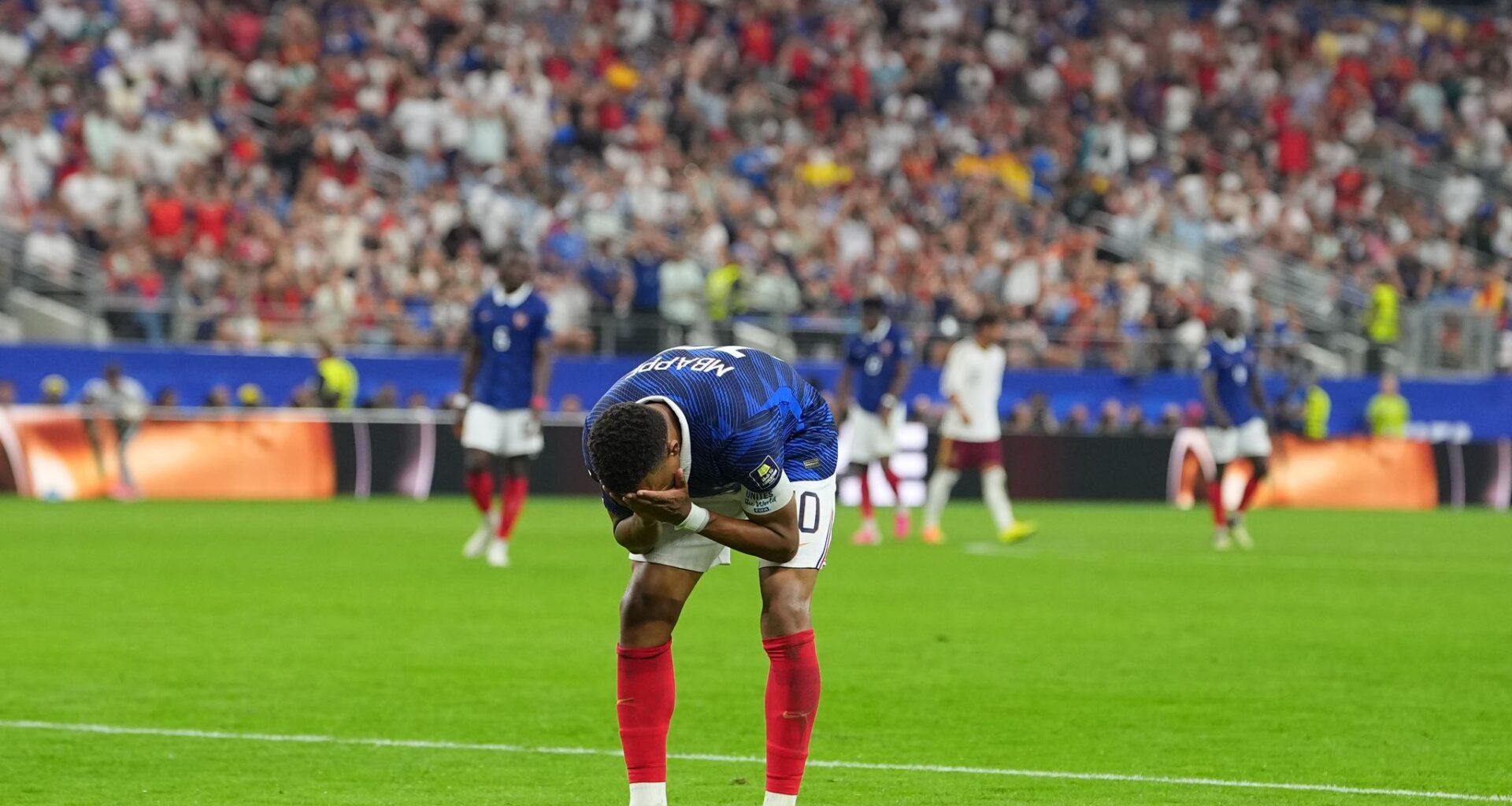 Kylian Mbappé denied a 3rd straight World Cup final and stays even with Messi in Golden Boot race