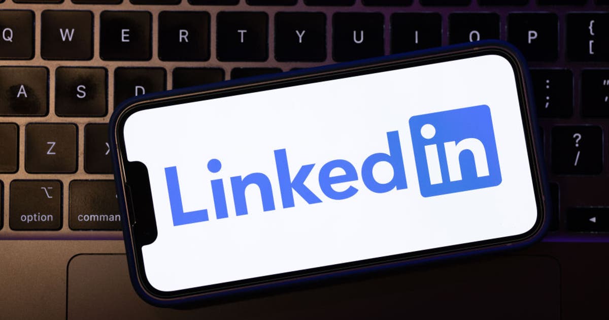 Texas launches investigates LinkedIn over claims of "ghost jobs"